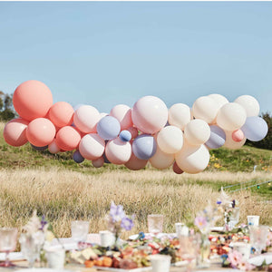 DIY Balloon Garland/Arch Boho Bride