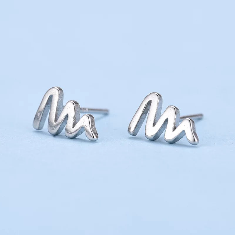 925 Silver Ear Stud Heart Beat